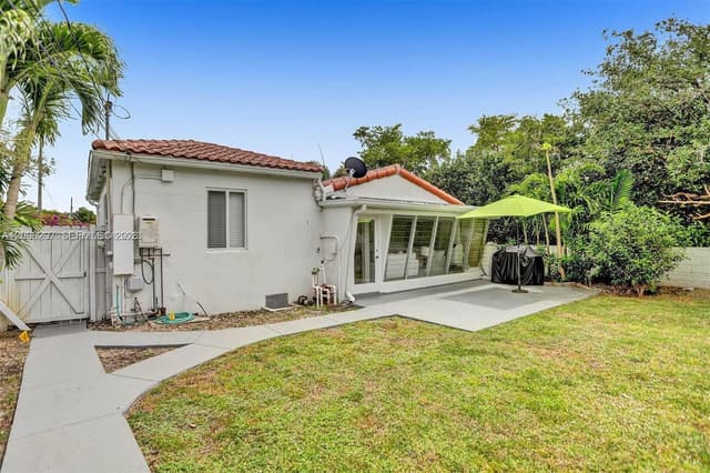 11401 NE 10 AVE, Miami FL 33161 - Miami, FL - Photo 2