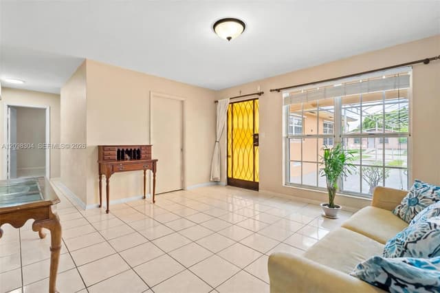 2815 SW 36th Ave, Miami FL 33133 - Miami, FL - Photo 3