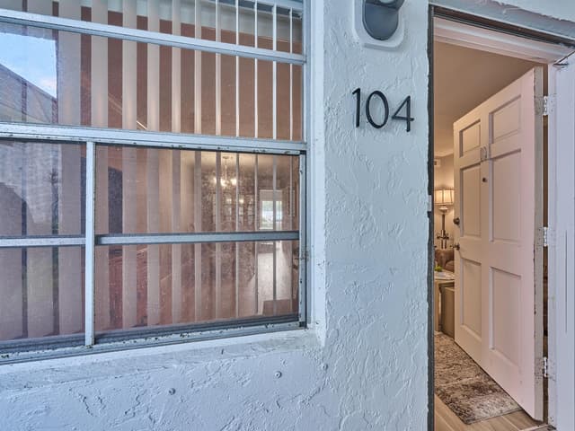 1100 E Indiantown Road # 104, Jupiter FL 33477 - Jupiter, FL - Photo 3