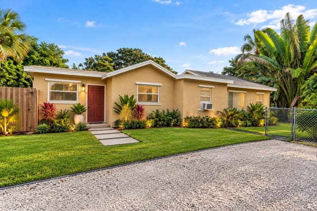 4329 Whispering Pines Road, West Palm Beach FL 33406 - West Palm Beach, FL - Photo 3