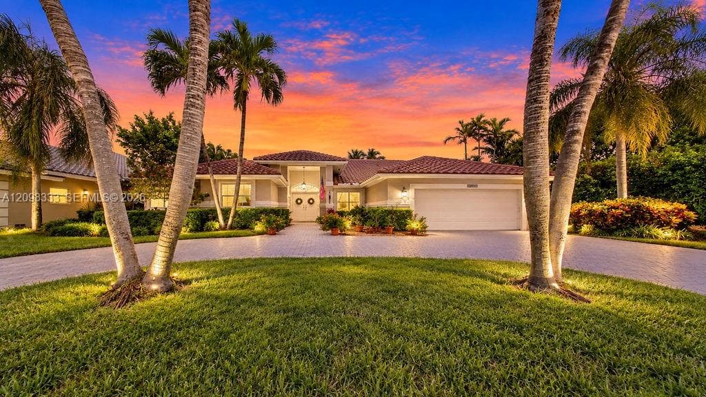 10071 NW 7th St, Plantation FL 33324