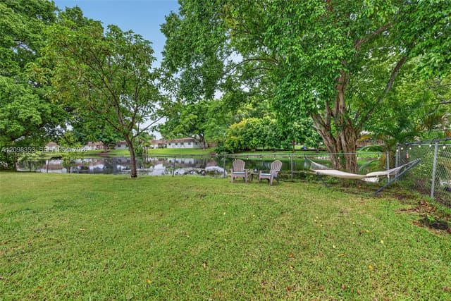 4904 NW 96th Ave, Sunrise FL 33351 - Sunrise, FL - Photo 6