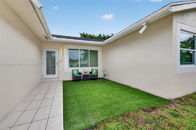 4904 NW 96th Ave, Sunrise FL 33351 - Sunrise, FL - Photo 4