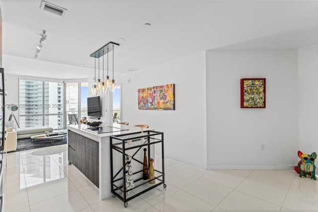 851 NE 1st Ave # 3707, Miami FL 33132 - Miami, FL - Photo 4
