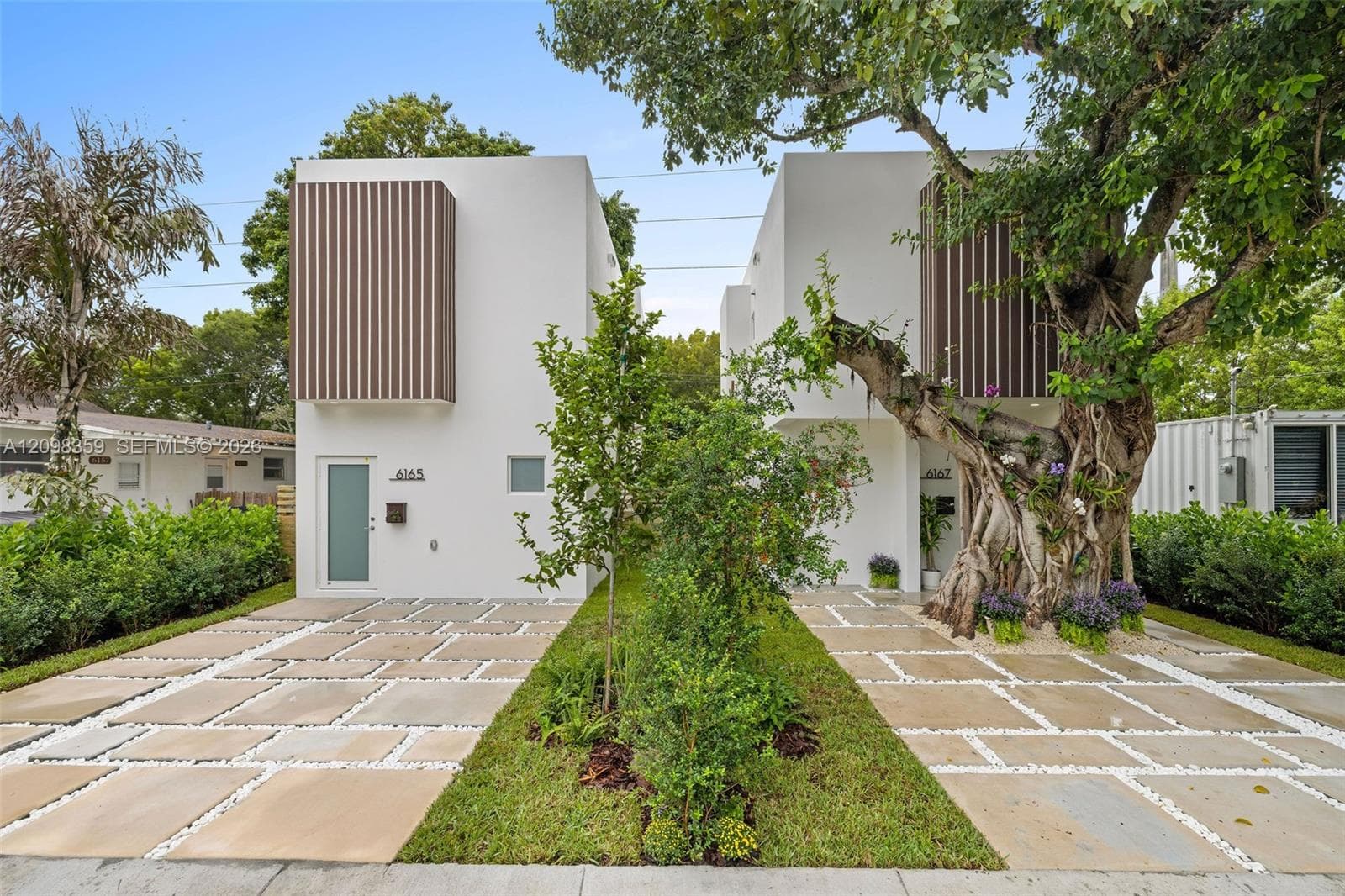 6165 SW 64th St, South Miami FL 33143