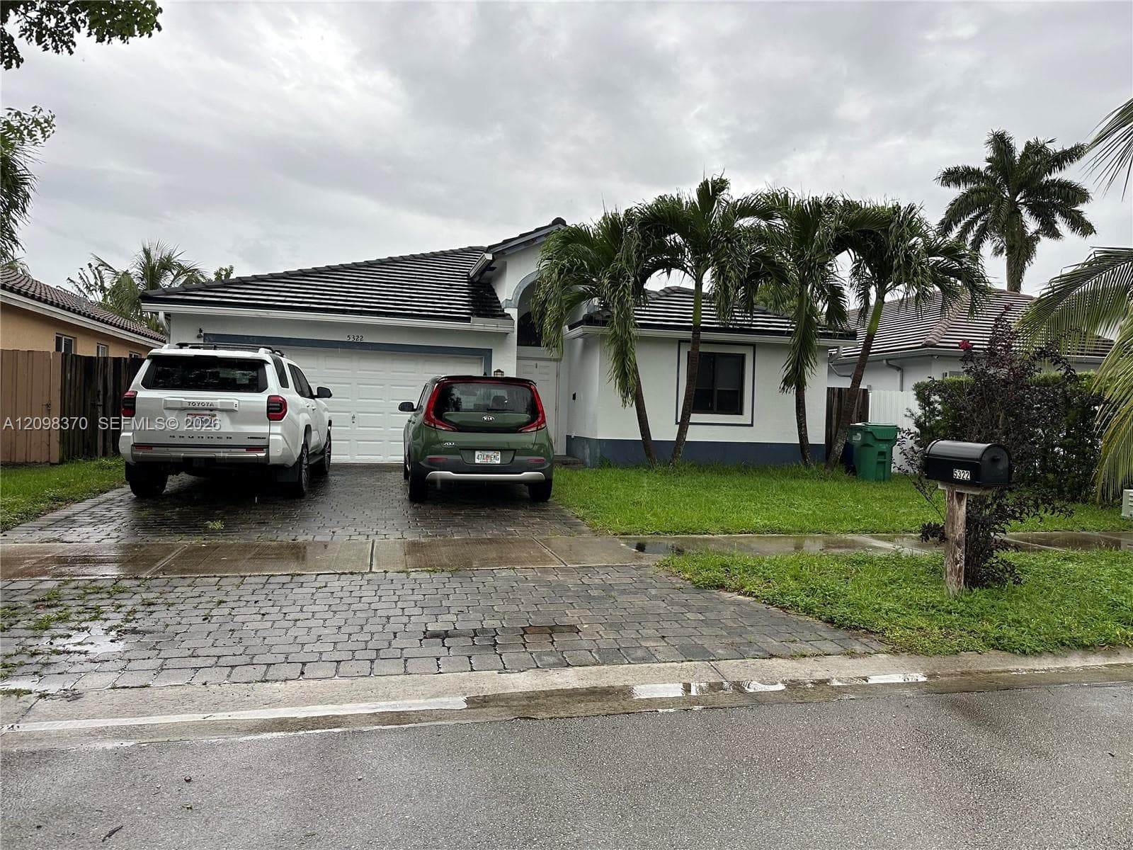 5322 SW 164 PL, Miami FL 33185 - Miami, FL - Photo 1