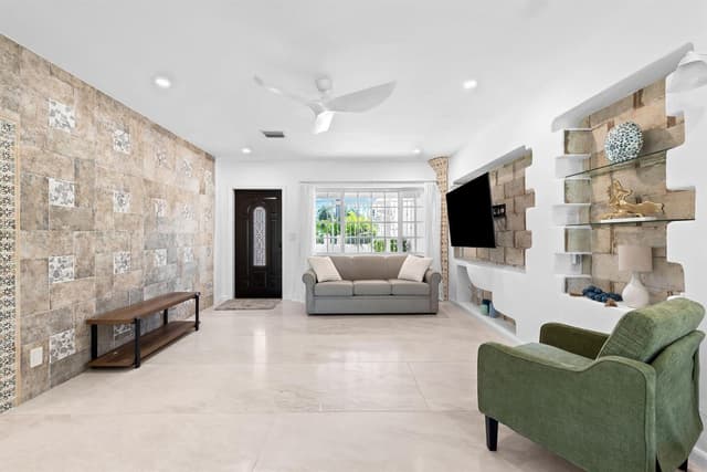 1311 Pierce Street, Hollywood FL 33019 - Hollywood, FL - Photo 6