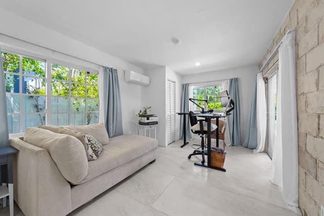 1311 Pierce Street, Hollywood FL 33019 - Hollywood, FL - Photo 5