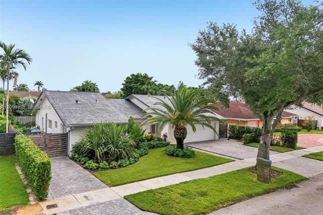 305 SW 134th Ct, Miami FL 33184 - Miami, FL - Photo 3