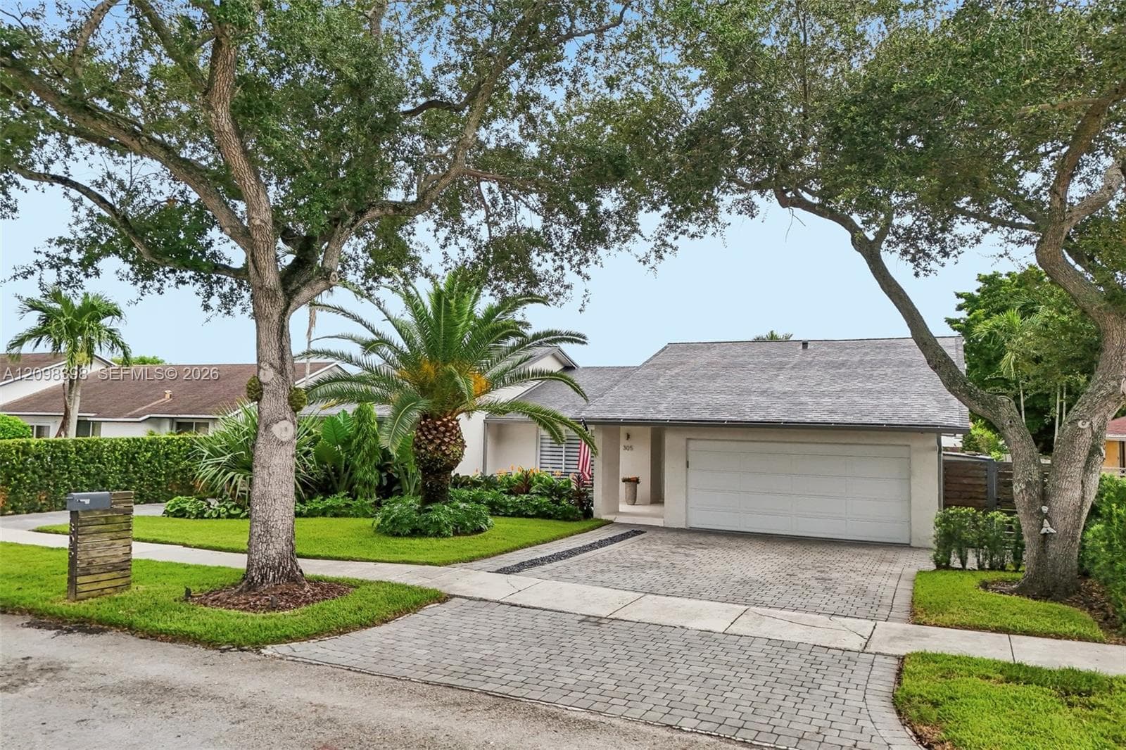 305 SW 134th Ct, Miami FL 33184 - Miami, FL - Photo 1