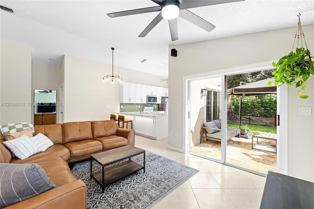 5437 NW 50th Ct, Coconut Creek FL 33073 - Coconut Creek, FL - Photo 7