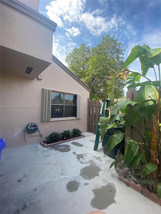 12286 NW 13th Ct, Pembroke Pines FL 33026 - Pembroke Pines, FL - Photo 5