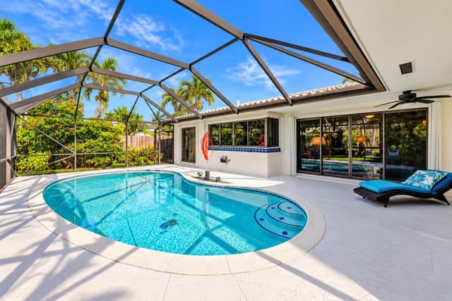 2050 NE 59TH Place, Fort Lauderdale FL 33308 - Fort Lauderdale, FL - Photo 4