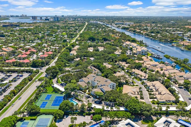 326 OAK HARBOUR Drive # 326, Juno Beach FL 33408 - Juno Beach, FL - Photo 4