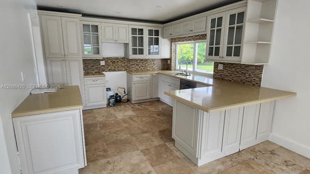 8880 SW 183rd Ter, Palmetto Bay FL 33157 - Palmetto Bay, FL - Photo 2