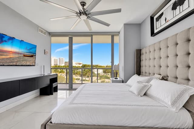 888 Biscayne Blvd # 411, Miami FL 33132 - Miami, FL - Photo 7