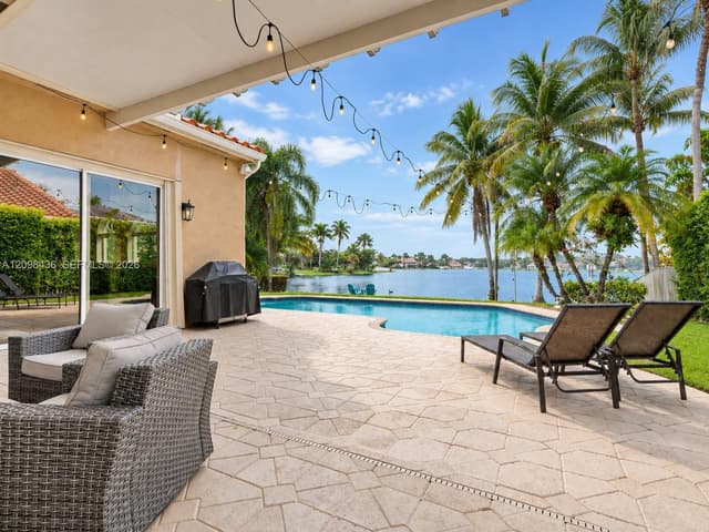 10938 Nashville Dr, Cooper City FL 33026 - Cooper City, FL - Photo 6