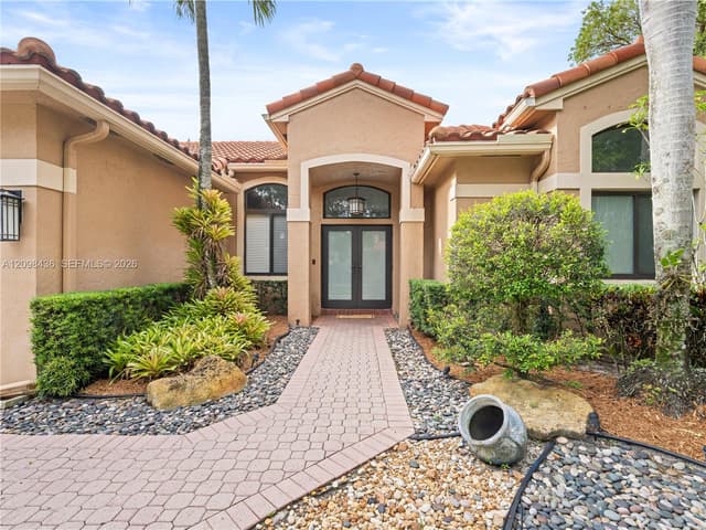 10938 Nashville Dr, Cooper City FL 33026 - Cooper City, FL - Photo 4