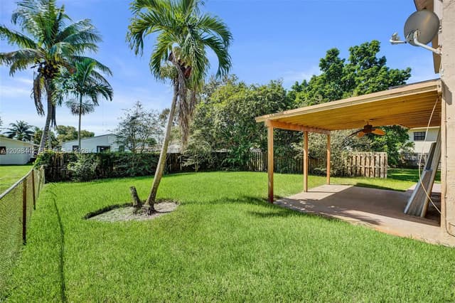 5120 SW 22nd St, West Park FL 33023 - West Park, FL - Photo 7
