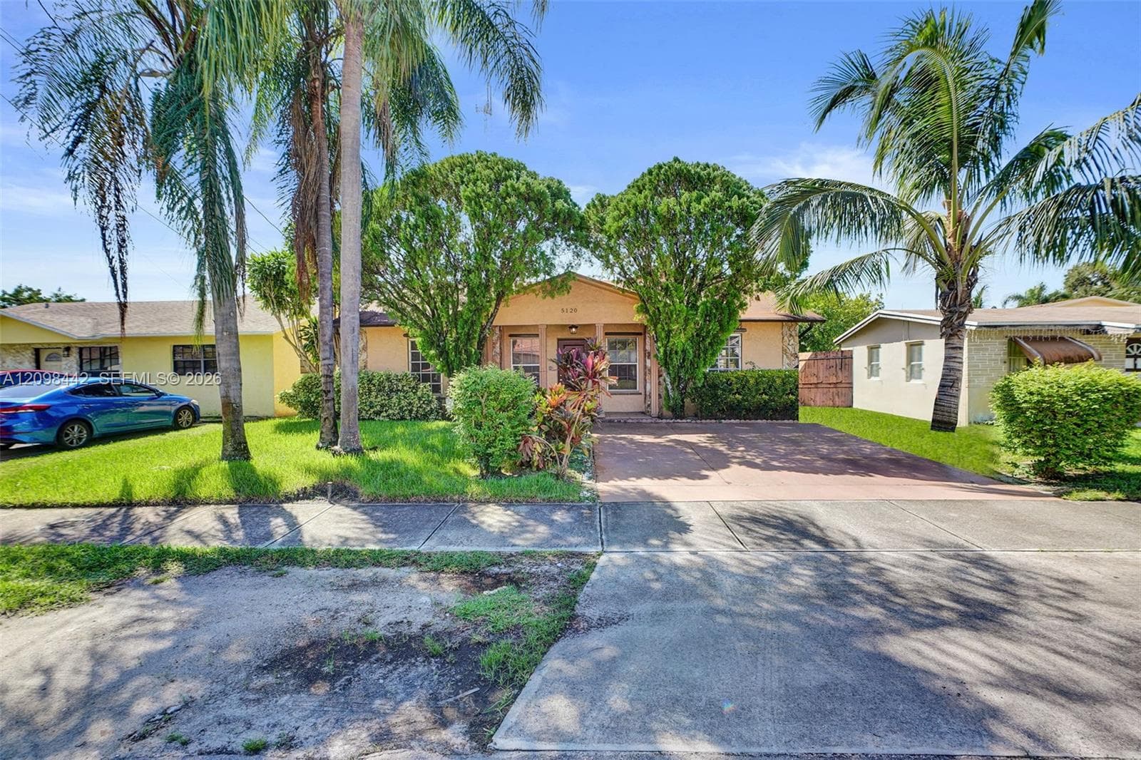 5120 SW 22nd St, West Park FL 33023 - West Park, FL - Photo 1
