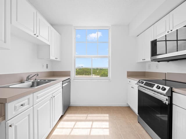 520 SE 5TH Avenue # 2510, Fort Lauderdale FL 33301 - Fort Lauderdale, FL - Photo 3
