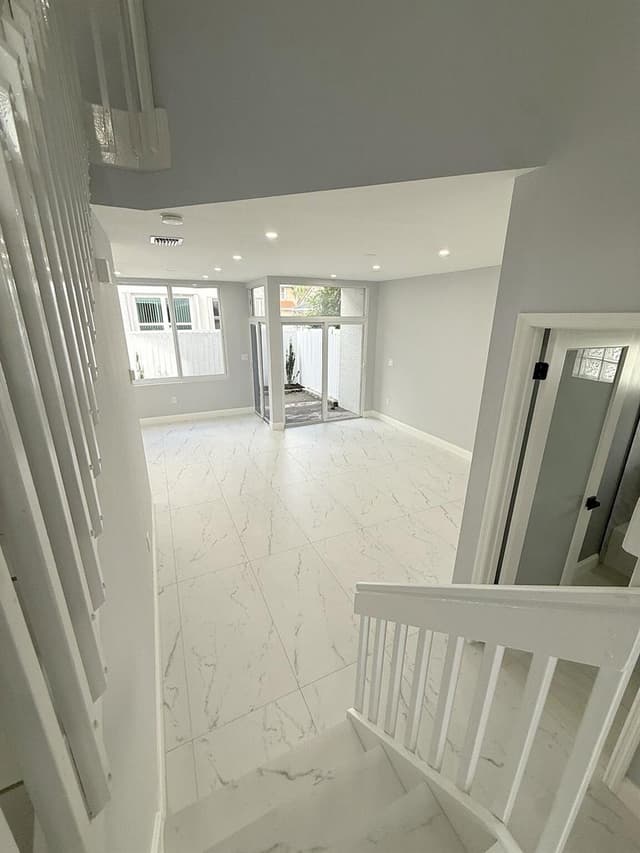3705 VALAIS Drive, Hollywood FL 33021 - Hollywood, FL - Photo 2