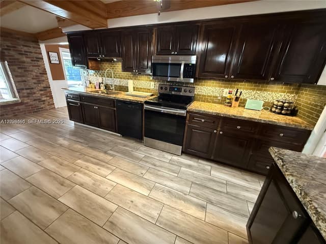 11845 SW 97th Ave, Miami FL 33176 - Miami, FL - Photo 5