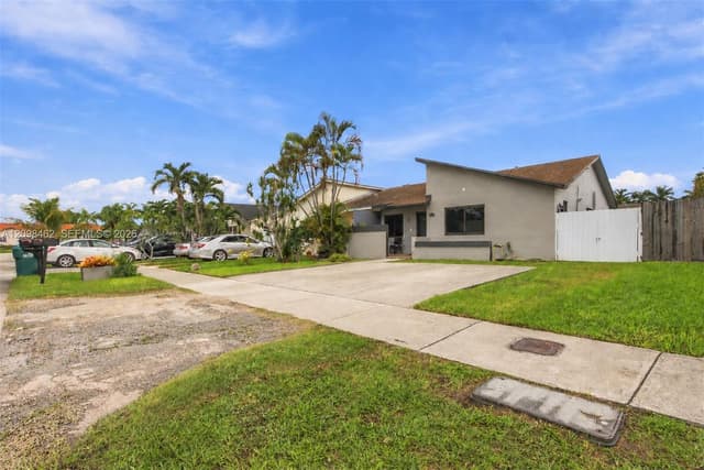 10916 SW 146th Ct, Miami FL 33186 - Miami, FL - Photo 2