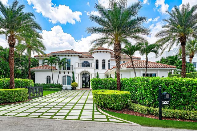 521 NE SPANISH Trail, Boca Raton FL 33432 - Boca Raton, FL - Photo 2