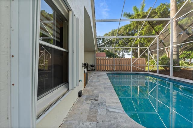 1971 OAK BERRY Circle, Wellington FL 33414 - Wellington, FL - Photo 7