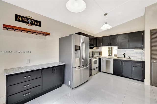 5701 Swordfish Cir, Tamarac FL 33319 - Tamarac, FL - Photo 7
