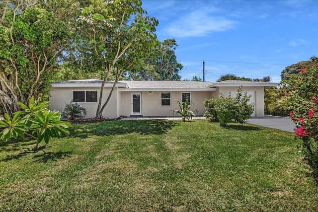 902 Garnett Street, Lantana FL 33462 - Lantana, FL - Photo 2