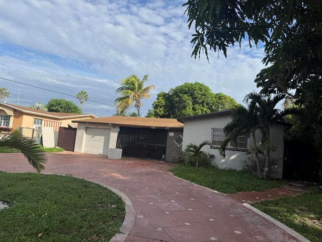 7501 Dilido Boulevard, Miramar FL 33023 - Miramar, FL - Photo 2