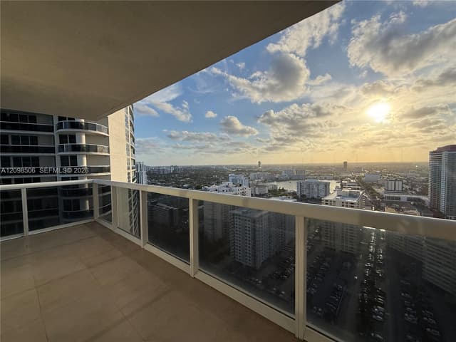 1830 S Ocean Dr # 3006, Hallandale Beach FL 33009 - Hallandale Beach, FL - Photo 3
