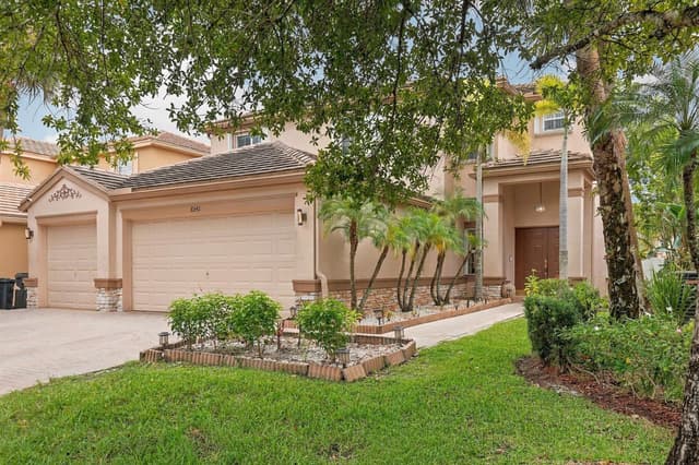 10342 Old Winston Court, Lake Worth FL 33449 - Lake Worth, FL - Photo 2