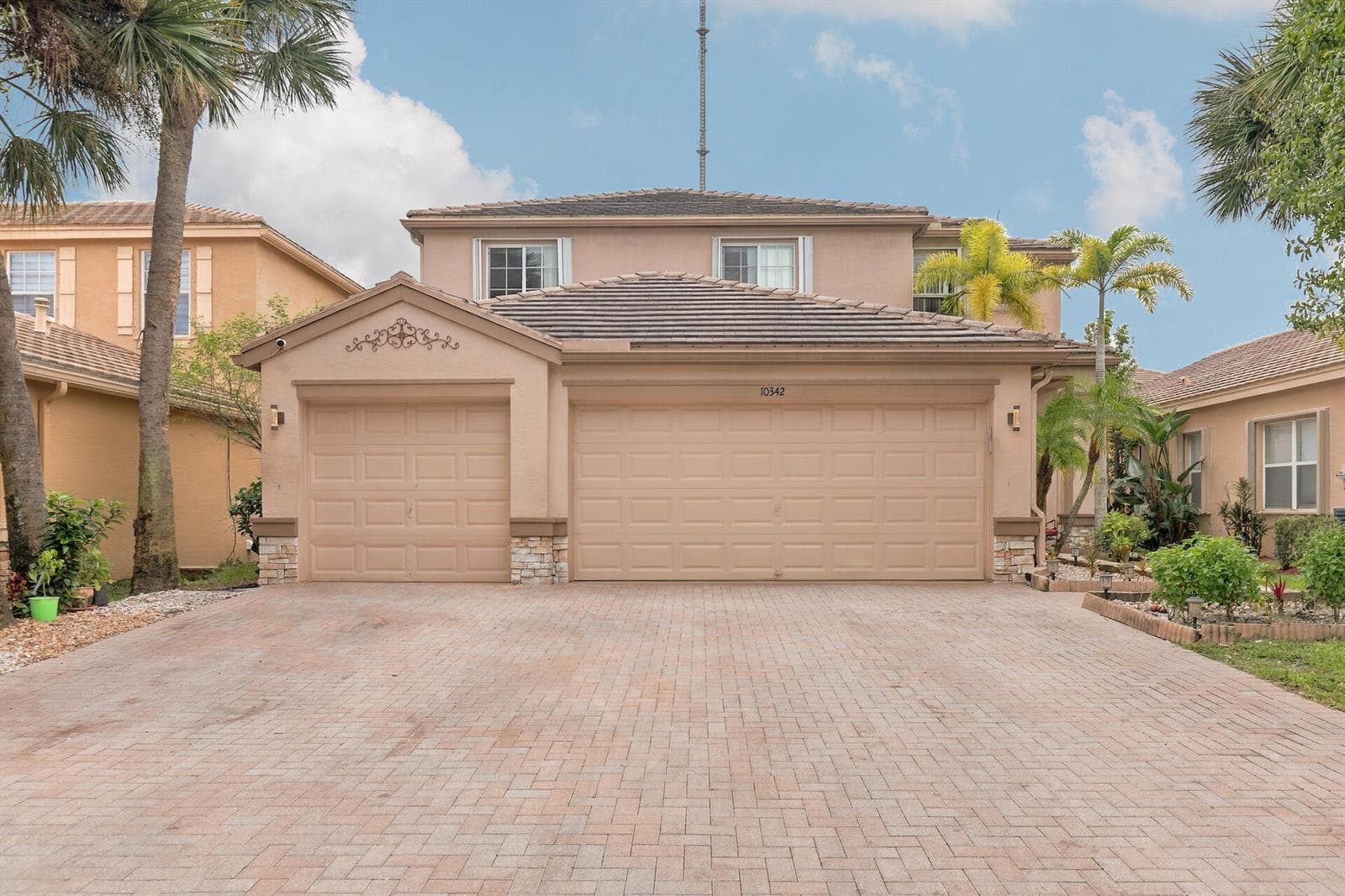 10342 Old Winston Court, Lake Worth FL 33449 - Lake Worth, FL - Photo 1