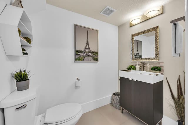 5933 MANCHESTER Way # 5933, Tamarac FL 33321 - Tamarac, FL - Photo 7