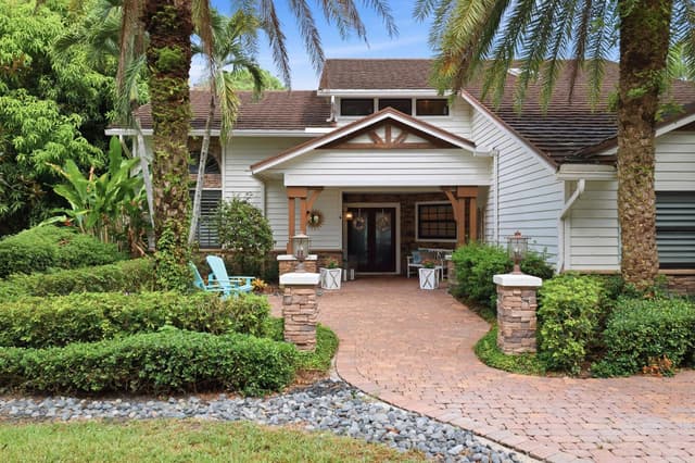 19567 TRAILS END Terrace, Jupiter FL 33458 - Jupiter, FL - Photo 2