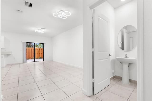 20554 NE 2ND Court, Miami FL 33161 - Miami, FL - Photo 3