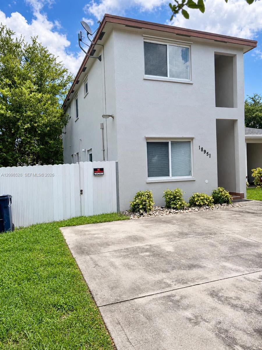 18951 SW 113th Pl, Miami FL 33157 - Miami, FL - Photo 1
