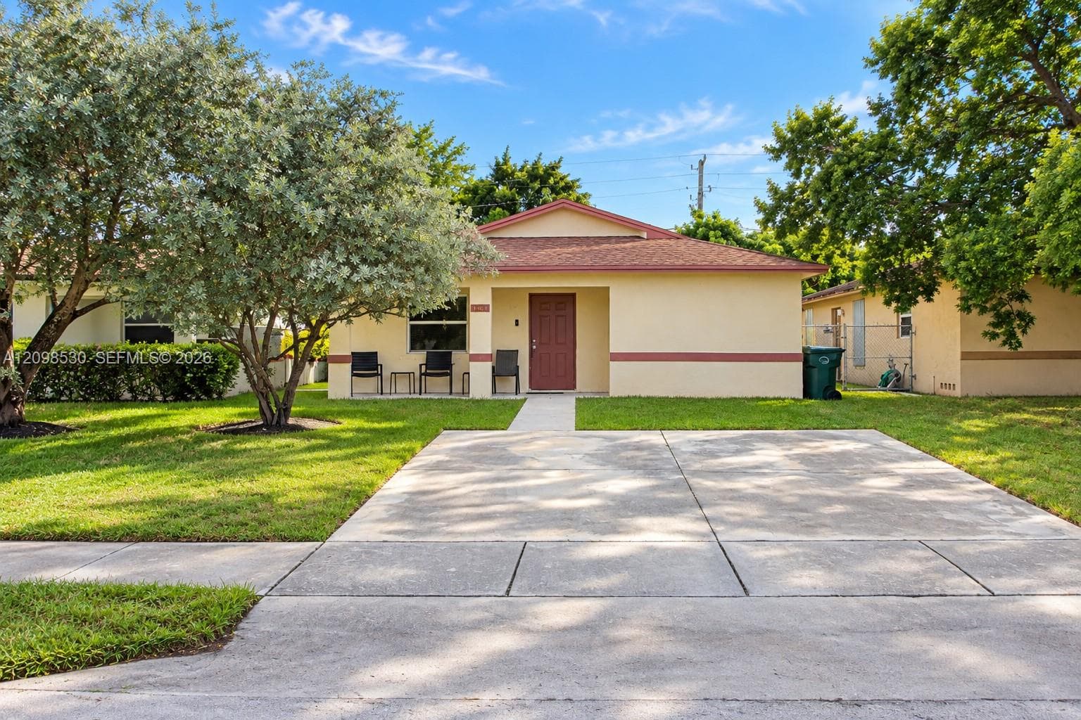 211 NE 35th St, Oakland Park FL 33334 - Oakland Park, FL - Photo 1