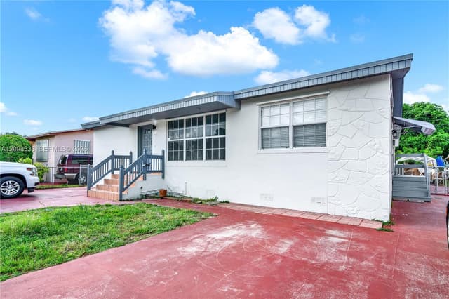 951 W 30th St, Hialeah FL 33012 - Hialeah, FL - Photo 2