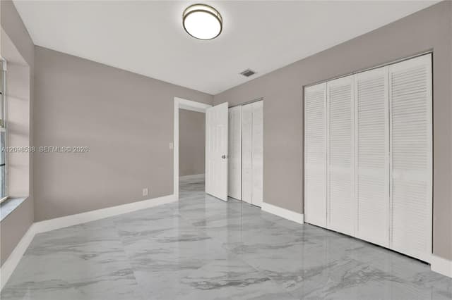 951 W 30th St, Hialeah FL 33012 - Hialeah, FL - Photo 6