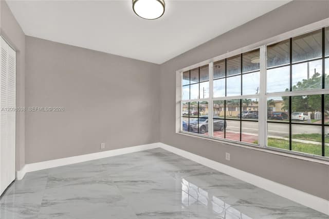 951 W 30th St, Hialeah FL 33012 - Hialeah, FL - Photo 7