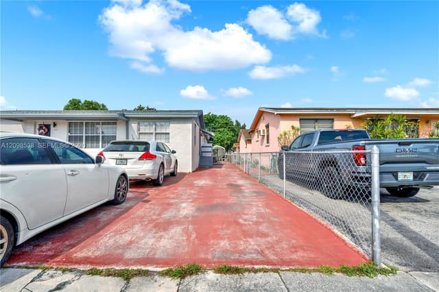 951 W 30th St, Hialeah FL 33012 - Hialeah, FL - Photo 3