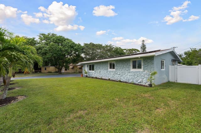 3767 SW 16TH Court, Fort Lauderdale FL 33312 - Fort Lauderdale, FL - Photo 2