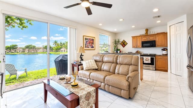 2695 SW 84th Ter # 104, Miramar FL 33025 - Miramar, FL - Photo 3