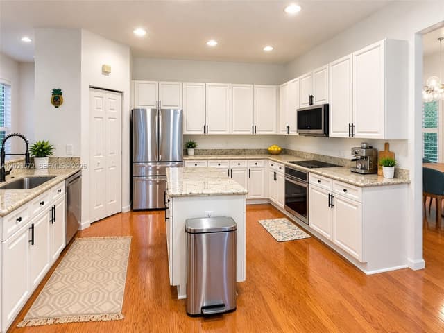 3961 Nighthawk Dr, Weston FL 33331 - Weston, FL - Photo 3