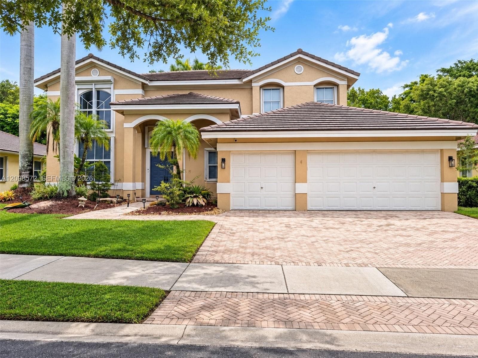 3961 Nighthawk Dr, Weston FL 33331 - Weston, FL - Photo 1