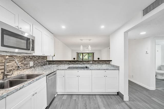 310 Lakeview Drive # 105, Weston FL 33326 - Weston, FL - Photo 5
